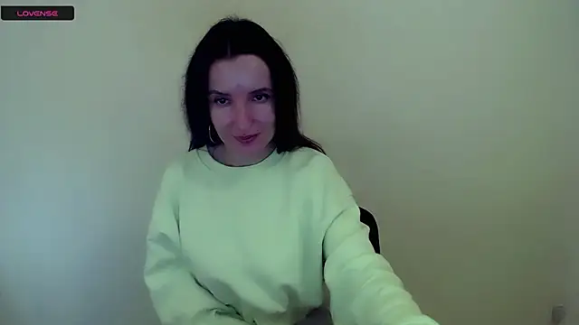 LaimaV  online show from October 2, 2025, 7:26 am