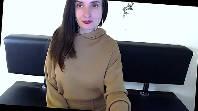 LaimaV  online show from April 28, 2026, 10:26 pm