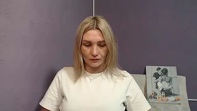  sexy lady online show from December 15, 2024, 3:31 pm