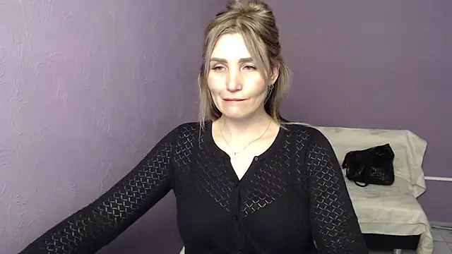 Snapshot of _sexy_lady chatting on October 21, 2025, 1:01 pm sexy lady online show from October 21, 2025, 1:01 pm