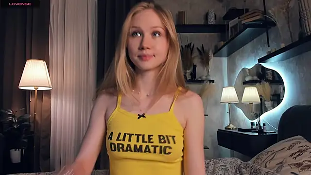 AnitaaClark online show from September 13, 2025, 6:08 pm