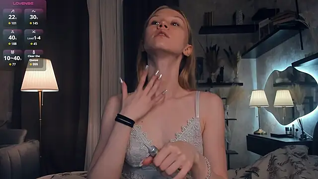 AnitaaClark online show from October 8, 2025, 8:06 pm