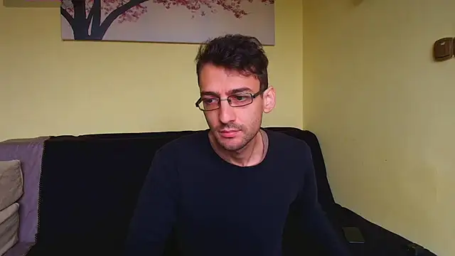 Snapshot of HungEddy chatting on October 7, 2025, 9:17 am HungEddy online show from October 7, 2025, 9:17 am