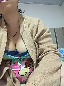 RenataSexy  online show from February 12, 2025, 2:24 am