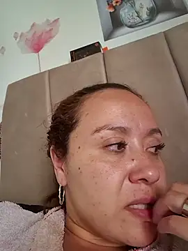 Snapshot of RenataSexy_ chatting on April 14, 2026, 6:14 pm RenataSexy online show from April 14, 2026, 6:14 pm