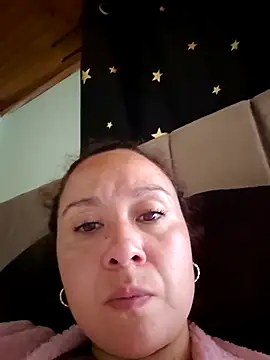 Snapshot of RenataSexy_ chatting on May 14, 2026, 6:15 pm RenataSexy online show from May 14, 2026, 6:15 pm