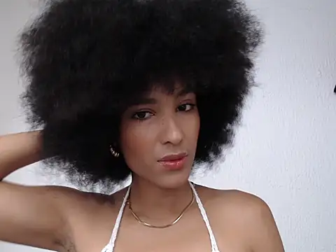 violettamartins online show from April 17, 2026, 9:07 pm