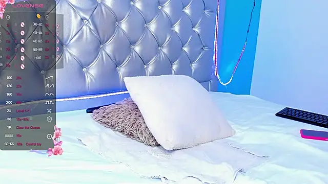 GinaKurt online show from December 22, 2024, 12:07 am