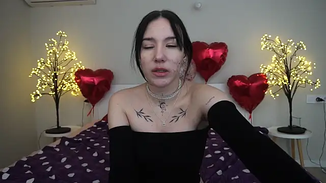 NikkiGoldSide online show from February 26, 2025, 8:22 pm