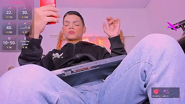 Ian Cooper  online show from December 6, 2024, 3:30 am