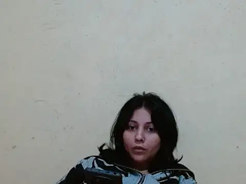 Avoa 26 online show from May 7, 2026, 3:56 am