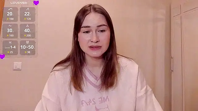 Snapshot of sleeeep_y chatting on January 21, 2025, 10:08 pm sleeeep y online show from January 21, 2025, 10:08 pm