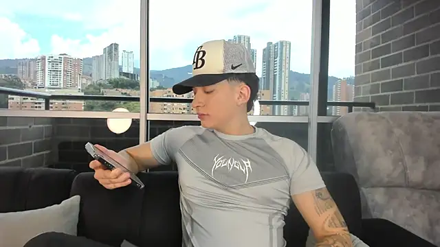 emmanuel scor online show from October 11, 2025, 4:49 pm