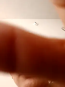 GIRL DONCELLA online show from October 8, 2025, 7:55 pm