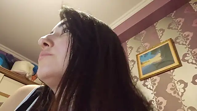 AlejandraDelaney online show from December 5, 2024, 1:38 pm