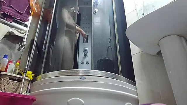 AlejandraDelaney online show from December 31, 2024, 11:09 am