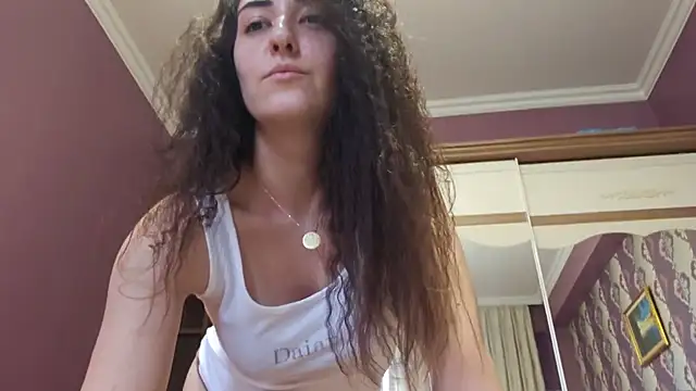 AlejandraDelaney online show from October 21, 2025, 12:50 pm