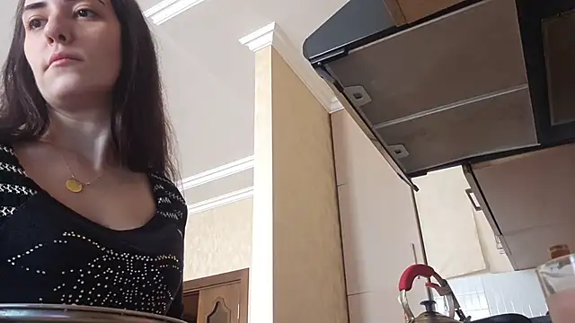 AlejandraDelaney online show from November 30, 2025, 8:51 am