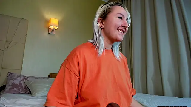 Debbie Taylor online show from December 8, 2024, 9:08 pm