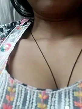 Snapshot of Rajni-Mehra chatting on January 20, 2025, 7:04 am Rajni-Mehra online show from January 20, 2025, 7:04 am