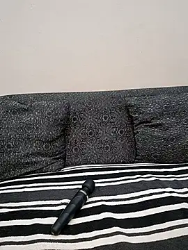 juicygoddess2 online show from November 6, 2025, 9:21 am