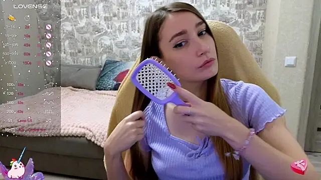 Snapshot of beril_kiss- chatting on October 24, 2025, 6:37 pm beril kiss- online show from October 24, 2025, 6:37 pm