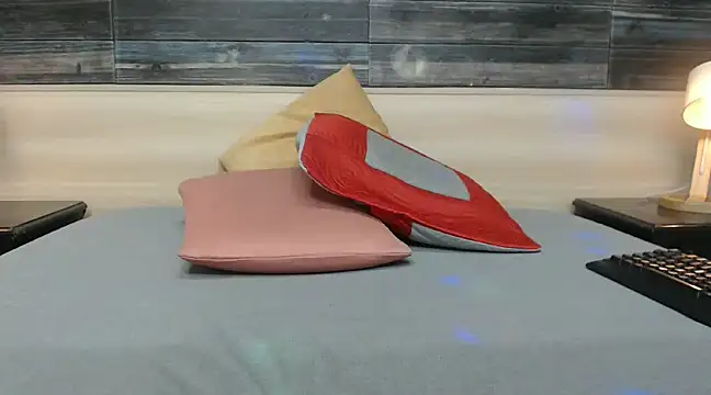 Snapshot of nahomibecker chatting on January 25, 2025, 11:44 am nahomibecker online show from January 25, 2025, 11:44 am