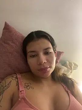 Snapshot of adop_me__ chatting on February 20, 2025, 5:23 am adop me online show from February 20, 2025, 5:23 am