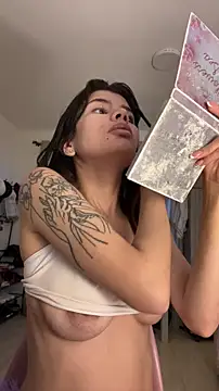 Snapshot of adop_me__ chatting on October 8, 2025, 10:29 pm adop me online show from October 8, 2025, 10:29 pm