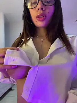 Snapshot of adop_me__ chatting on October 23, 2025, 11:46 pm adop me online show from October 23, 2025, 11:46 pm