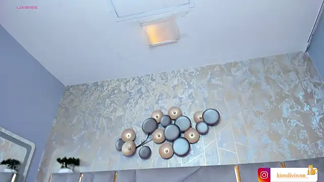 KimDevinne online show from September 24, 2025, 3:10 am