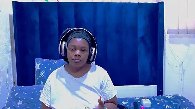 BigbootyNickyx online show from July 29, 2026, 6:33 am