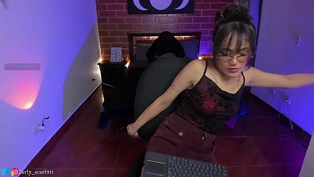 Scarlett Vela13 online show from April 27, 2026, 6:17 pm