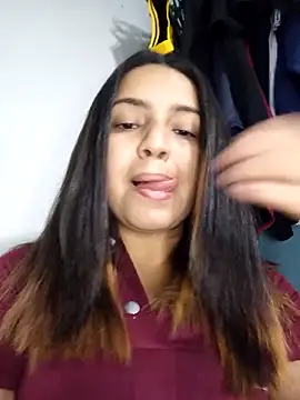 Dafne will online show from February 1, 2025, 11:06 pm