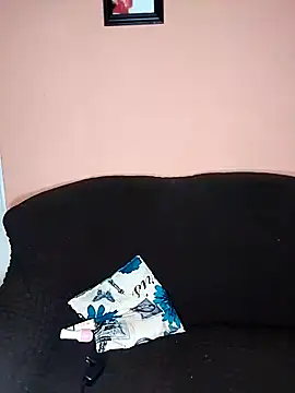 Snapshot of ThickPearlx23 chatting on September 24, 2025, 5:44 am ThickPearlx23 online show from September 24, 2025, 5:44 am