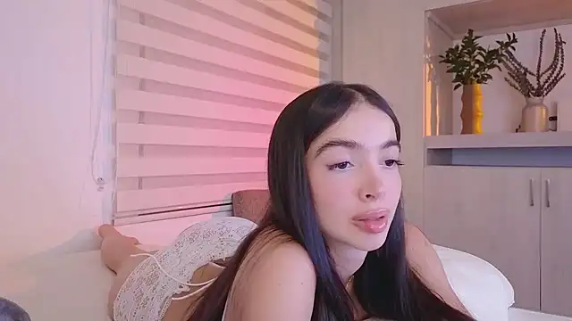 Siny Moore online show from March 15, 2025, 12:04 am