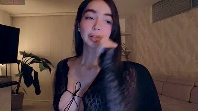 Snapshot of Siny_Moore chatting on February 27, 2026, 12:54 am Siny Moore online show from February 27, 2026, 12:54 am