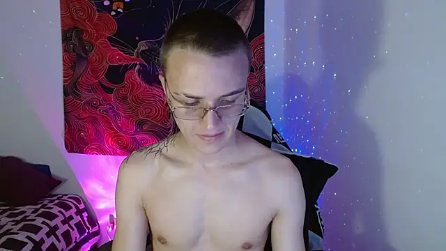 Snapshot of Im_Oliverpark chatting on October 2, 2025, 11:23 pm Im Oliverpark online show from October 2, 2025, 11:23 pm