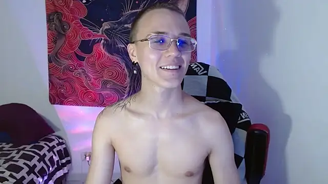 Snapshot of Im_Oliverpark chatting on October 9, 2025, 11:03 pm Im Oliverpark online show from October 9, 2025, 11:03 pm