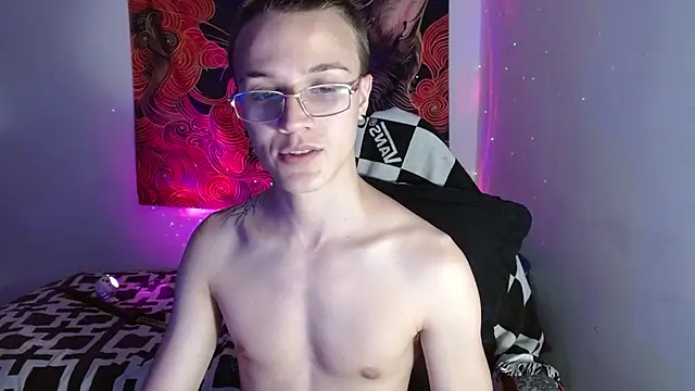 Snapshot of Im_Oliverpark chatting on October 22, 2025, 1:17 am Im Oliverpark online show from October 22, 2025, 1:17 am