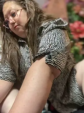 Snapshot of Chloee_ep chatting on December 3, 2024, 10:29 pm Chloee ep online show from December 3, 2024, 10:29 pm