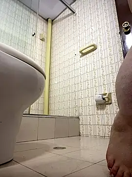 Snapshot of Chloee_ep chatting on December 4, 2024, 10:08 pm Chloee ep online show from December 4, 2024, 10:08 pm