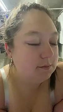 Chloee ep online show from June 12, 2026, 5:06 am