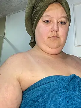 Chloee ep online show from July 25, 2026, 3:04 am