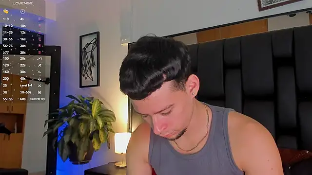 JadeSmiith  online show from September 29, 2025, 10:14 pm