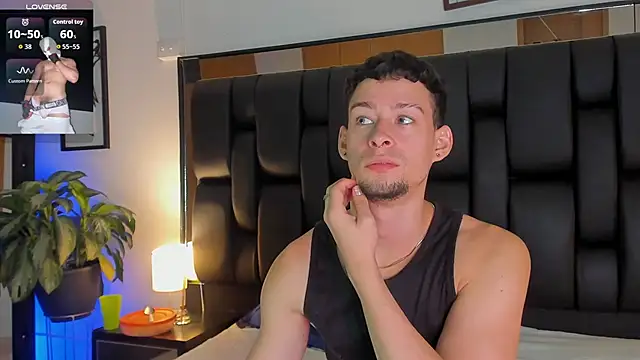 JadeSmiith  online show from October 16, 2025, 10:22 pm