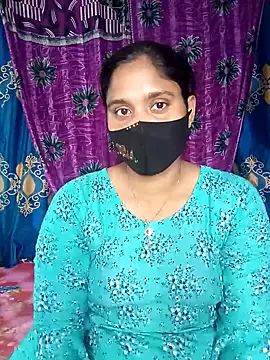 Hot Maleka online show from February 5, 2025, 6:24 am