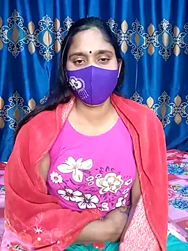 Hot Maleka online show from February 10, 2025, 4:04 pm