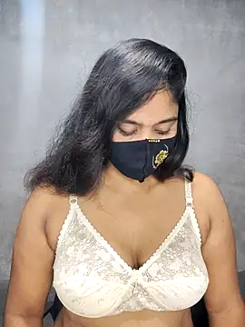 Hot Maleka online show from September 14, 2025, 1:27 am