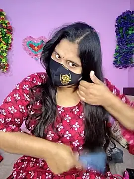 Hot Maleka online show from December 18, 2025, 1:22 am